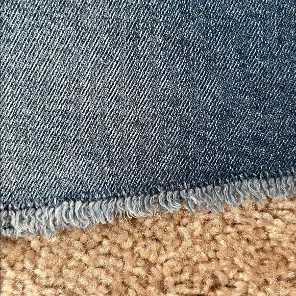 Good American Good Vintage Short Double Shorts - Picture 5 of 13